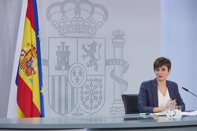 La portavoz del Gobierno y ministra de Política Territorial, Isabel Rodríguez, durante una rueda de prensa posterior al Consejo de Ministros, en el Palacio de La Moncloa, a 20 de marzo de 2023, en Madrid (España). 