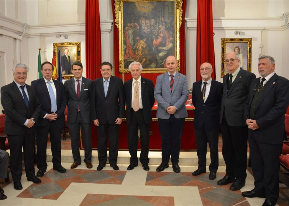 La Academia de Medicina y Cirugía y Fundación CEU Fernando III impulsan el debate sobre inteligencia artificial
