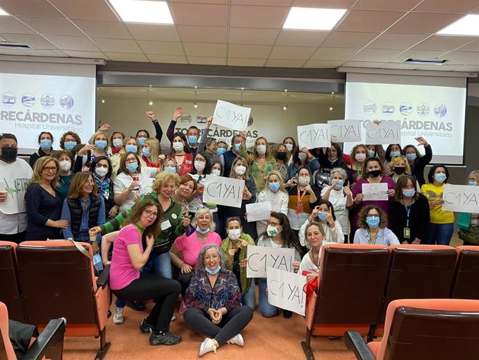 Protesta de técnicos en cuidados auxiliares de enfermería en Torrecárdenas.