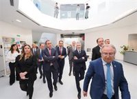 Grande-Marlaska afirma que la abstención del PP ata su presente y futuro a la extrema derecha