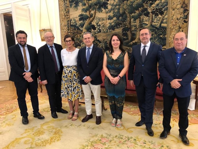 El Gobierno de La Rioja presenta sus proyectos estratégicos en la Embajada de España en Argentina