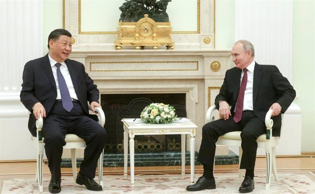 El presidente chino, Xi Jinping, y el ruso, Vladimir Putin, durante un encuentro en Moscú.
