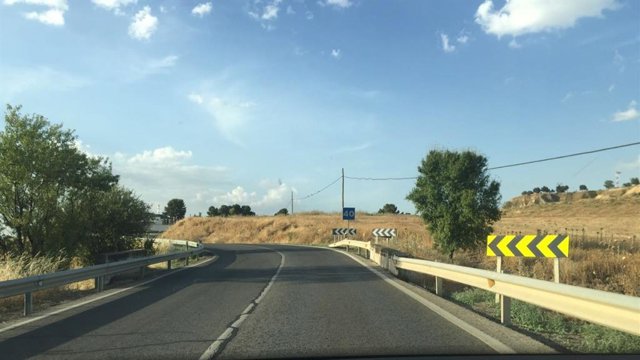 Vía De Servicio De La M-111 A Su Paso Por Paracuellos De Jarama