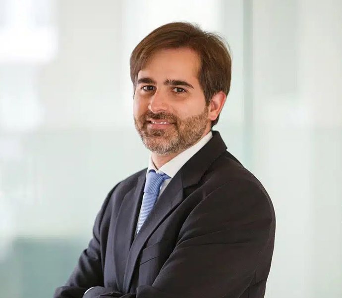 Abogado bancario.