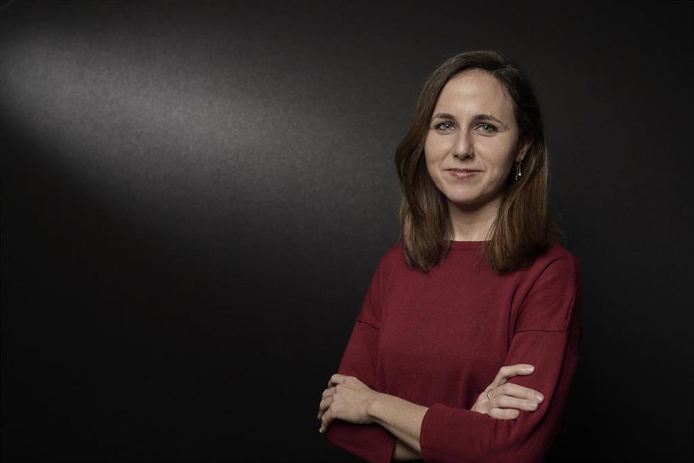 Archivo - La ministra de Derechos Sociales y Agenda 2030, Ione Belarra, posa para Europa Press, a 26 de noviembre de 2021, en Madrid, (España). Belarra es también secretaria general de Podemos desde junio de 2021.