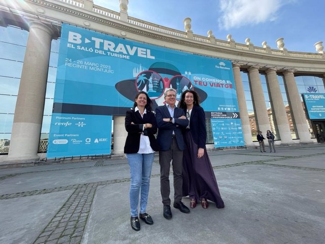 La directora general de Turismo de la Generalitat, Marta Domènech, el presidente de B-Travel, Martí Sarrate, y la directora del salón, Marta Serra, en la presentación de B-Travel 2023.