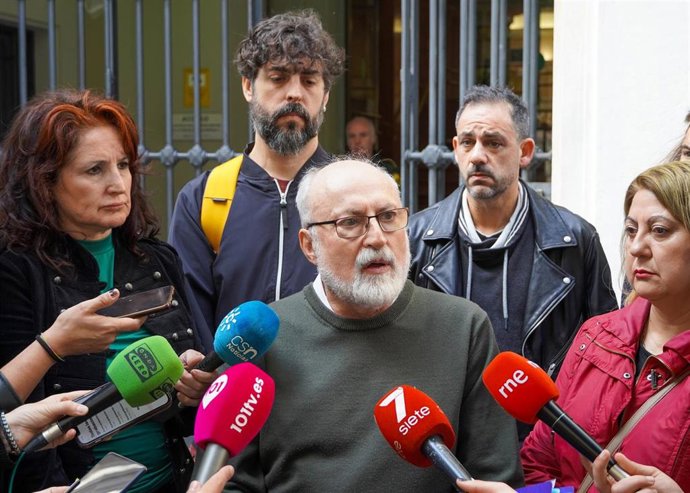 El portavoz de Marea Blanca en Sevilla, Sebastián Martín Recio.