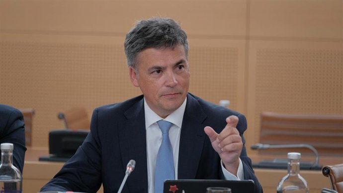 Archivo - El consejero de Agricultura, Ganadería y Pesca del Cabildo de Tenerife, Javier Parrilla