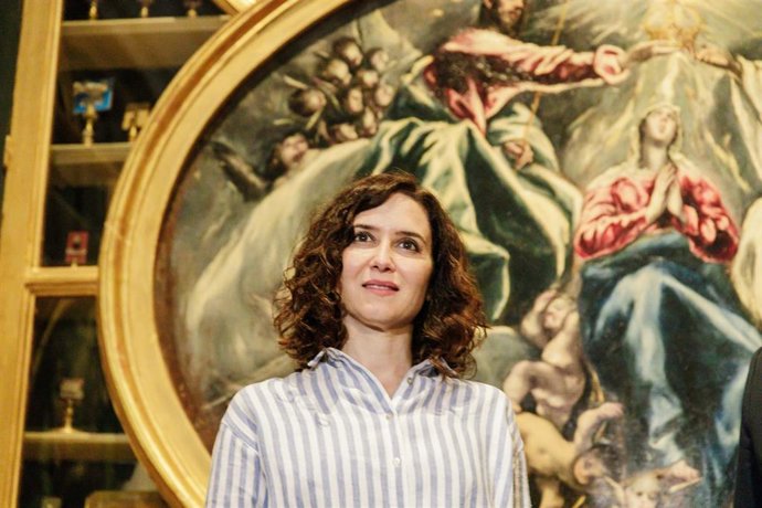 La presidenta del Partido Popular de la Comunidad de Madrid y presidenta de la Comunidad de Madrid, Isabel Díaz Ayuso, durante su visita al Santuario de Nuestra Señora de la Caridad, a 21 de marzo de 2023, en Illescas, Toledo, Castilla-La Mancha (España