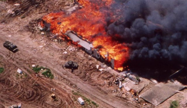 ¿A Qué Hora Se Estrena Waco: El Apocalipsis Texano En Netflix?