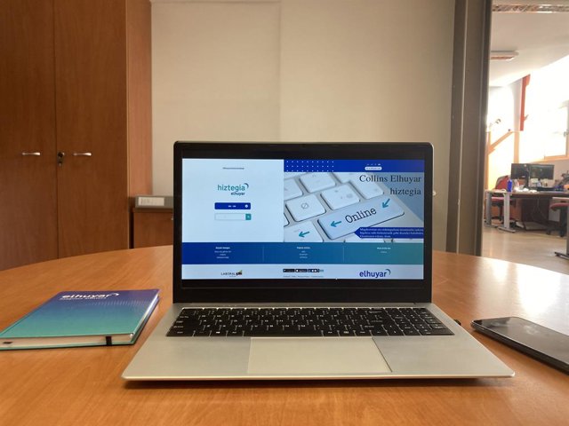 'Collins Elhuyar' Euskara-Ingelesa Hiztegia Sarean