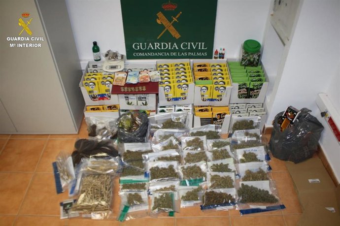 La Guardia Civil desarticula un punto de venta de droga en una asociación cannábica en la isla de Lanzarote