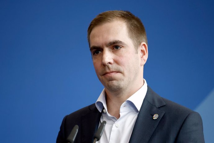 Archivo - FILED - 07 February 2023, Berlin: UEFA Euro 2024 ambassador Philipp Lahm attends a press conference, Lahm has said that Paris Saint-Germain are "not a team" as he likened the French champions to "a luxury department store" of their Qatari owne