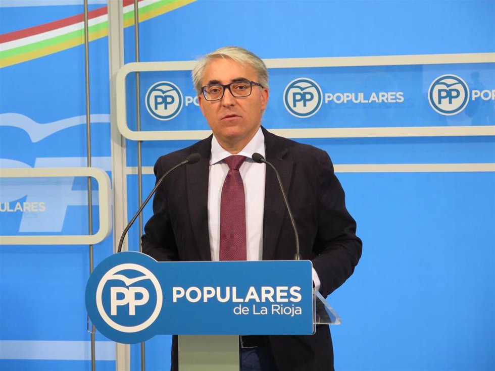 Archivo - El Portavoz del Grupo Popular en el Parlamento de La Rioja, Jesús Ángel Garrido