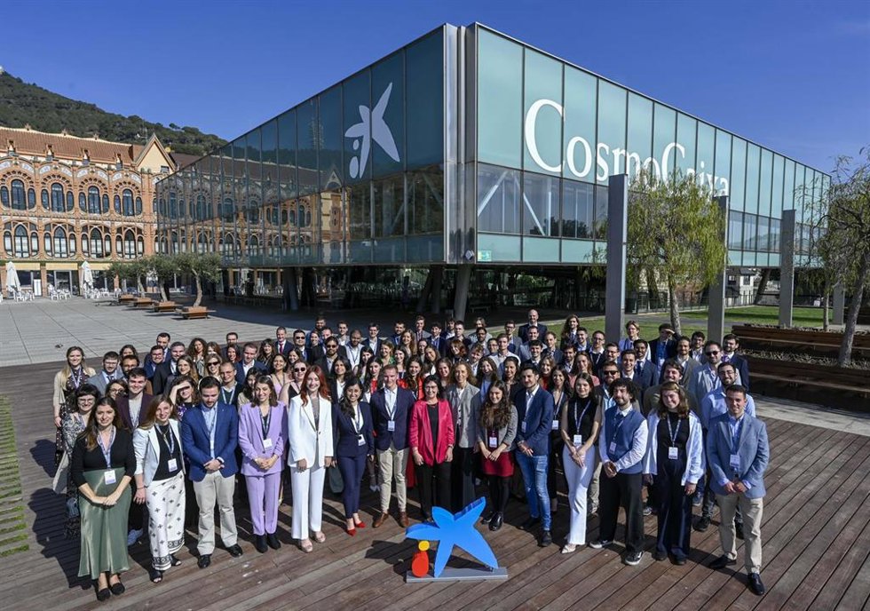 Fundación La Caixa beca a 105 jóvenes para investigar en España y Portugal