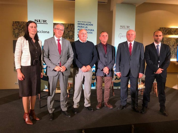 El presidente de la Diputación ha participado este miércoles en una mesa técnica sobre desalación para la agricultura.