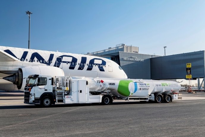 Finnair compra 750 toneladas de combustible de aviación sostenible para alcanzar las cero emisiones en 2045.