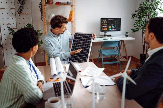 Archivo - EDP invertirá más de dos millones en apoyar proyectos sociales que promuevan una transición energética justa.