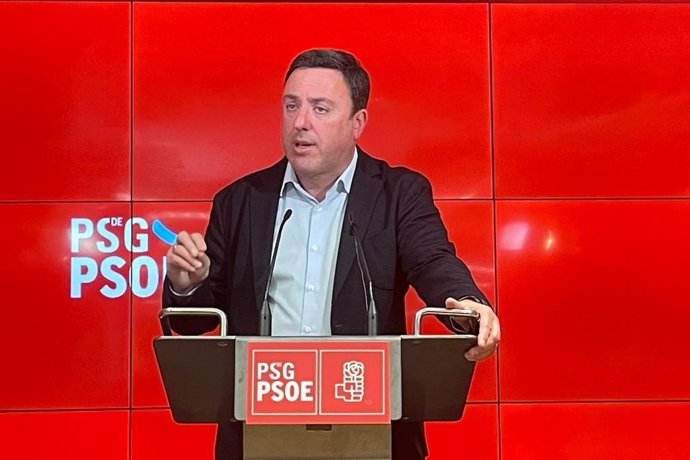 El secretario xeral del PSdeG, Valentín González Formoso, en rueda de prensa