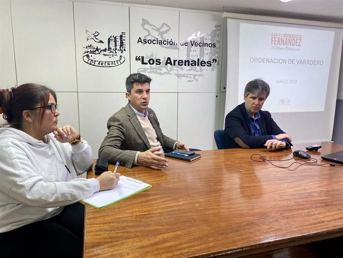 El portavoz y candidato del PSOE a la Alcaldía, Daniel Fernández