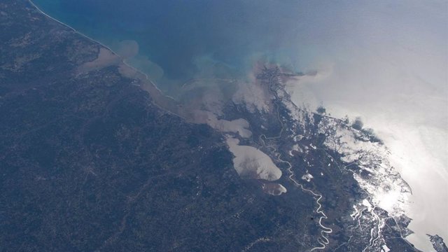 Imagen orbital de la costa del Golfo de México en la vertical de Nueva Orleans