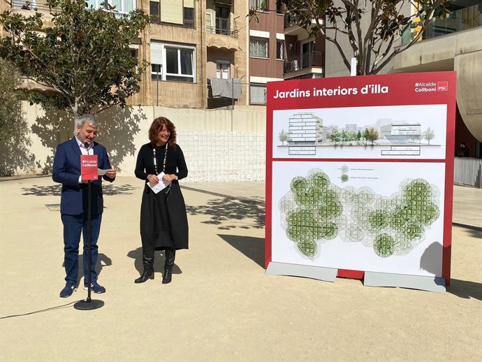 Jaume Collboni i Laia Bonet presenten la proposta del PSC per recuperar interiors d'illa.