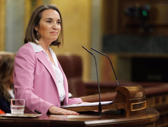 La portavoz del PP en el Congreso, Cuca Gamarra, interviene durante la segunda sesión de la moción de censura, en el Congreso de los Diputados, a 22 de marzo de 2023, en Madrid (España). 