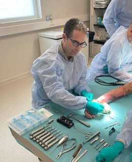 Formacón sobre nuevas técnicas de prótesis en la mano