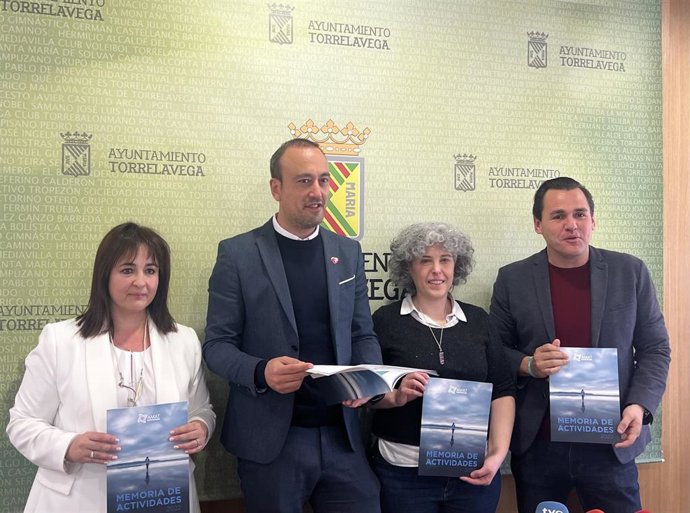 Presentación de la Memoria de actividades de AMAT 2022