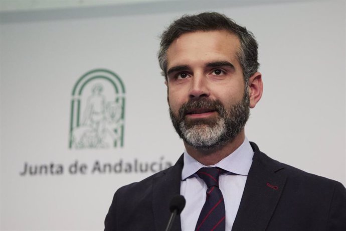 El consejero de Sostenibilidad y portavoz del Gobierno andaluz, Ramón Fernández-Pacheco, en una imagen de archivo. 