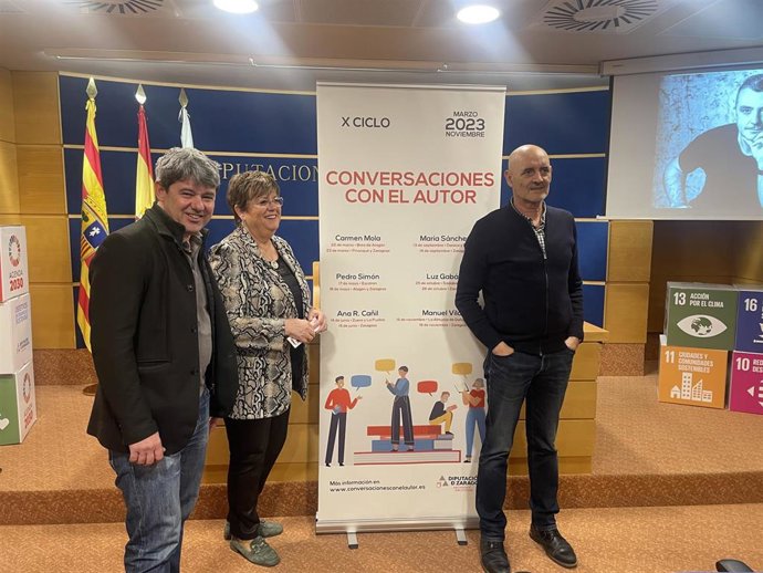 Esta mañana se ha presentado el X ciclo Conversaciones con el Autor en la DPZ
