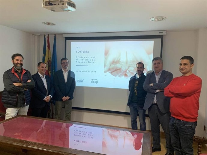 Presentación e- oficina de agua en Siero.