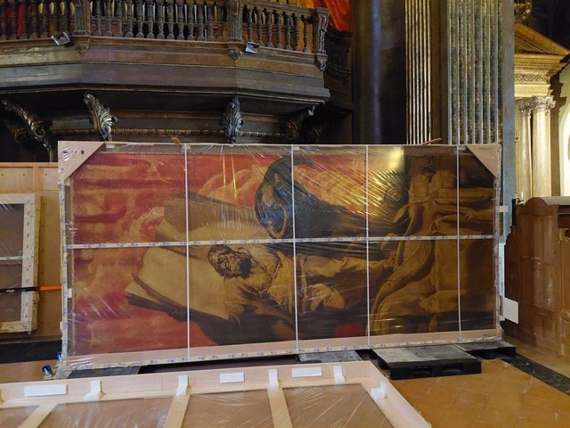 La catedral de Vic (Barcelona) vuelve a exhibir las pinturas de los evangelistas de Josep Maria Sert