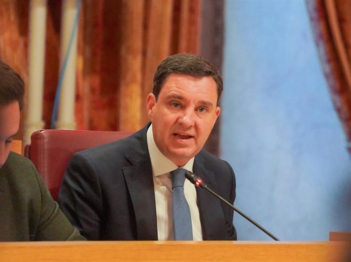 Archivo - Juan de la Rosa, portavoz del PP en el Ayuntamiento de Sevilla.