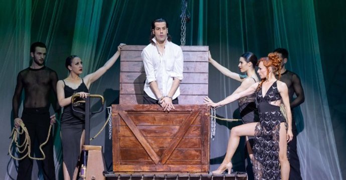 El Teatro Flumen de Valncia estrena 'Houdini: historia de una leyenda',