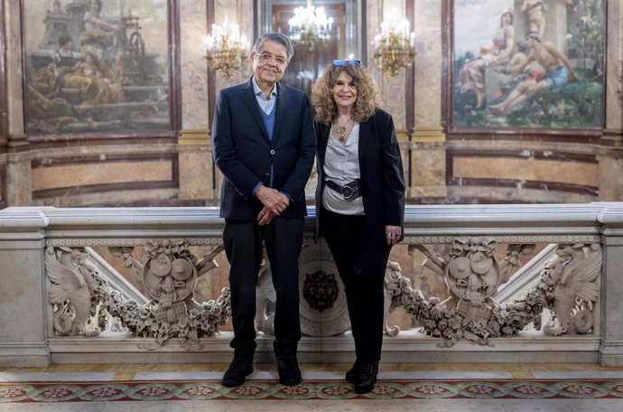 Los escritores nicaragüenses Sergio Ramírez y Gioconda Belli durante un homenaje en la Casa de América, en Madrid (España).