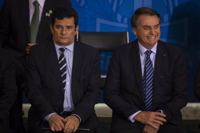 Archivo - El exministro de Justicia Sergio Moro y el expresidente de Brasil Jair Bolsonaro.