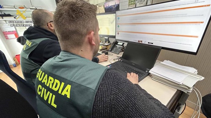 Archivo - Tres riojanos denuncian haber perdido 474.000 euros por una estafa sobre criptomonedas