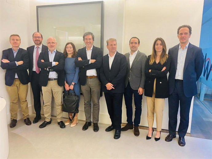 Las clínicas bucodentales Ferreras de A Coruña y Ferrol se suman a MAEX, de Donte Group