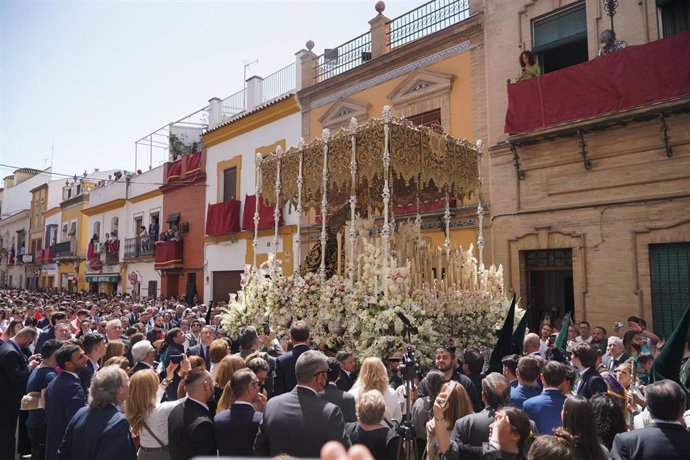 Archivo - Imagen de archivo de la Semana Santa en Sevilla 2022.