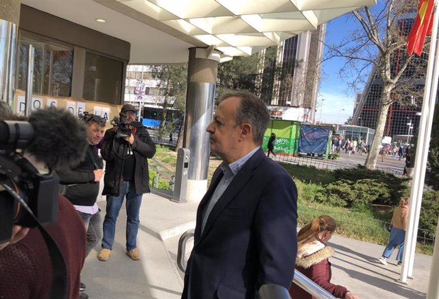 El consejero de Políticas Sociales de la Comunidad de Madrid Alberto Reyero a su entrada para declarar ante el juez por los protocolos de derivación en residencias durante la primera ola de la pandemia.