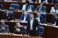 Lobato critica la gestión de "numeritos y parches" de Ayuso y esta le dice que no va a ir "limpio" a las elecciones