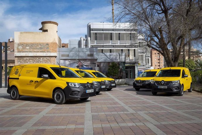 Furgonetas eléctricas de Correos