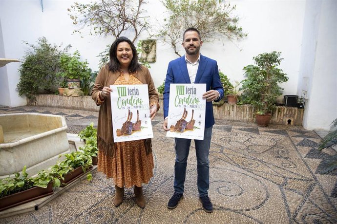 La presidenta de Iprodeco y vicepresidenta primera de la Diputación, Dolores Amo, presenta la Feria del Cordero de Conquista.