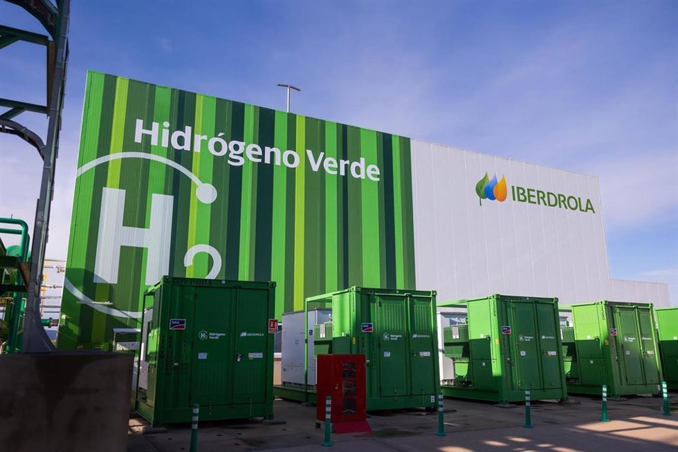 Archivo - Planta de hidrógeno verde de Iberdrola en Puertollano (Ciudad Real)