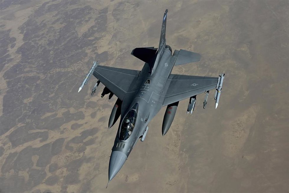 Archivo - Avión de combate F-16C Fighting Falcon de la Fuerza Aérea de Estados Unidos.