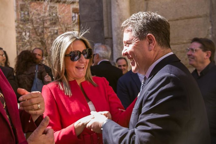 El presidente de Castilla-La Mancha, Emiliano García-Page, con la alcaldesa de Toledo, Milagros Tolón.