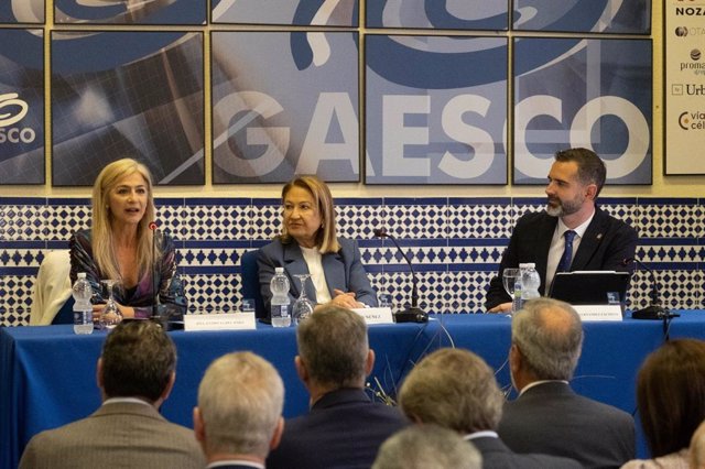 La Junta aboga por la sostenibilidad como "palanca para mejorar la competitividad" de los puertos andaluces