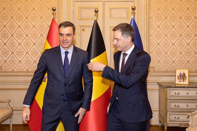 23 March 2023, Belgium, Brussels: Belgium Prime Minister Alexander De Croo (R)meets with Spanish Prime Minister Pedro Sanchez. Photo: James Arthur Gekiere/Belga/dpa