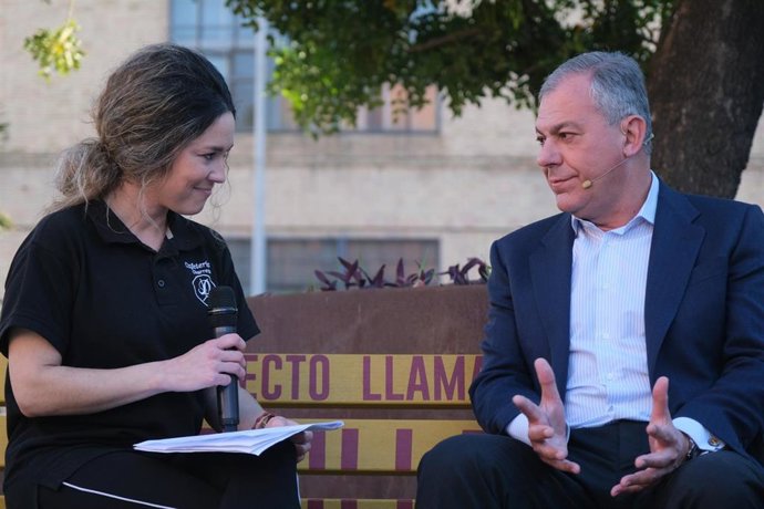 Reunión de Sanz con vecinos del entorno de José Laguillo.
